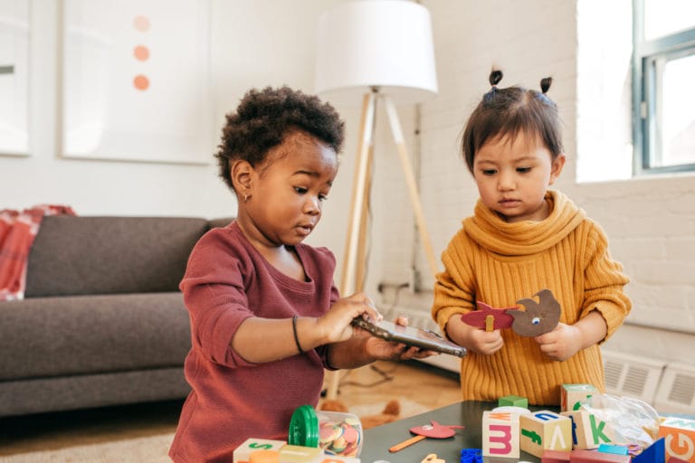 How to choose the host family in your nanny share
